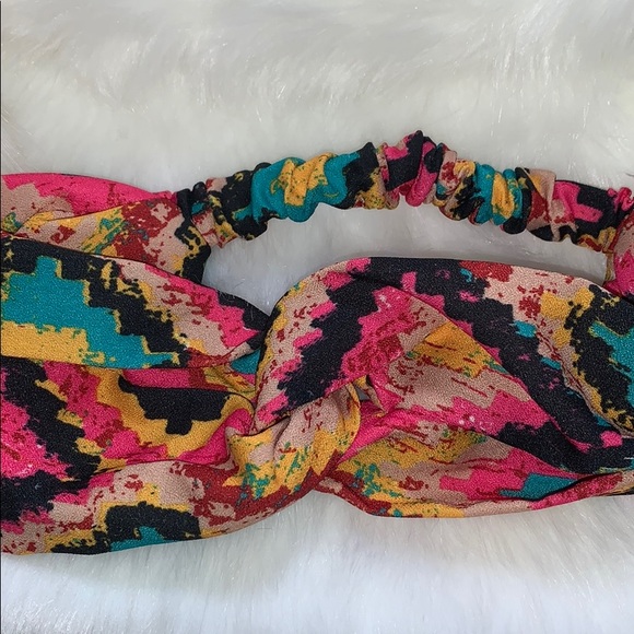 Multi color pattern headband - Picture 2 of 3